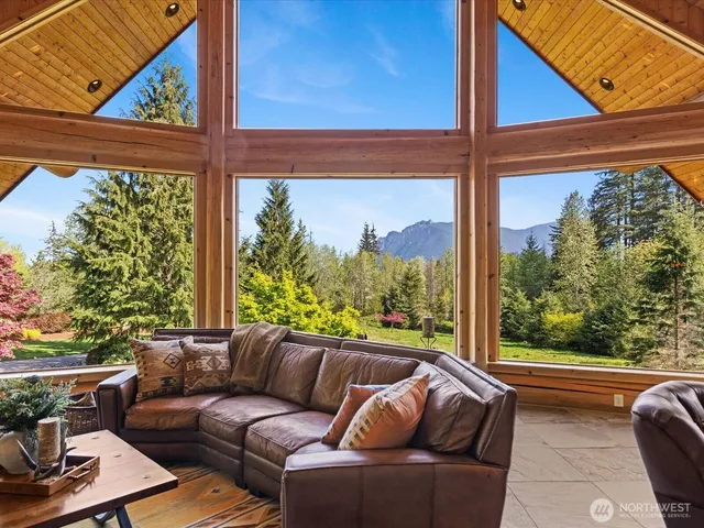 $3,250,000 | 16323 Reserve Drive Southeast, North Bend, WA 98045
