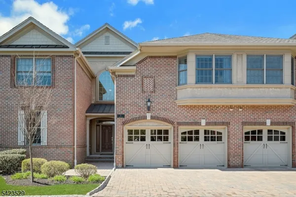 $1,425,000 | 5 Green Way, New Providence, NJ 07974