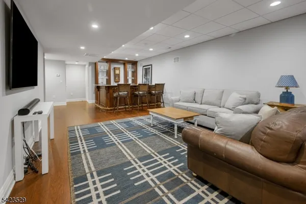 $1,425,000 | 5 Green Way, New Providence, NJ 07974