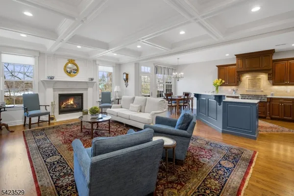 $1,425,000 | 5 Green Way, New Providence, NJ 07974
