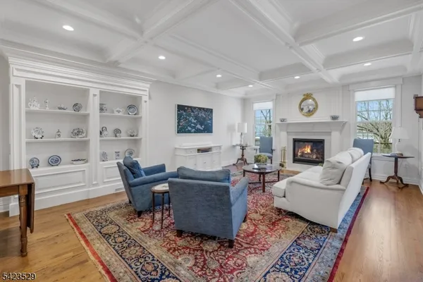 $1,425,000 | 5 Green Way, New Providence, NJ 07974