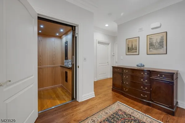 $1,425,000 | 5 Green Way, New Providence, NJ 07974