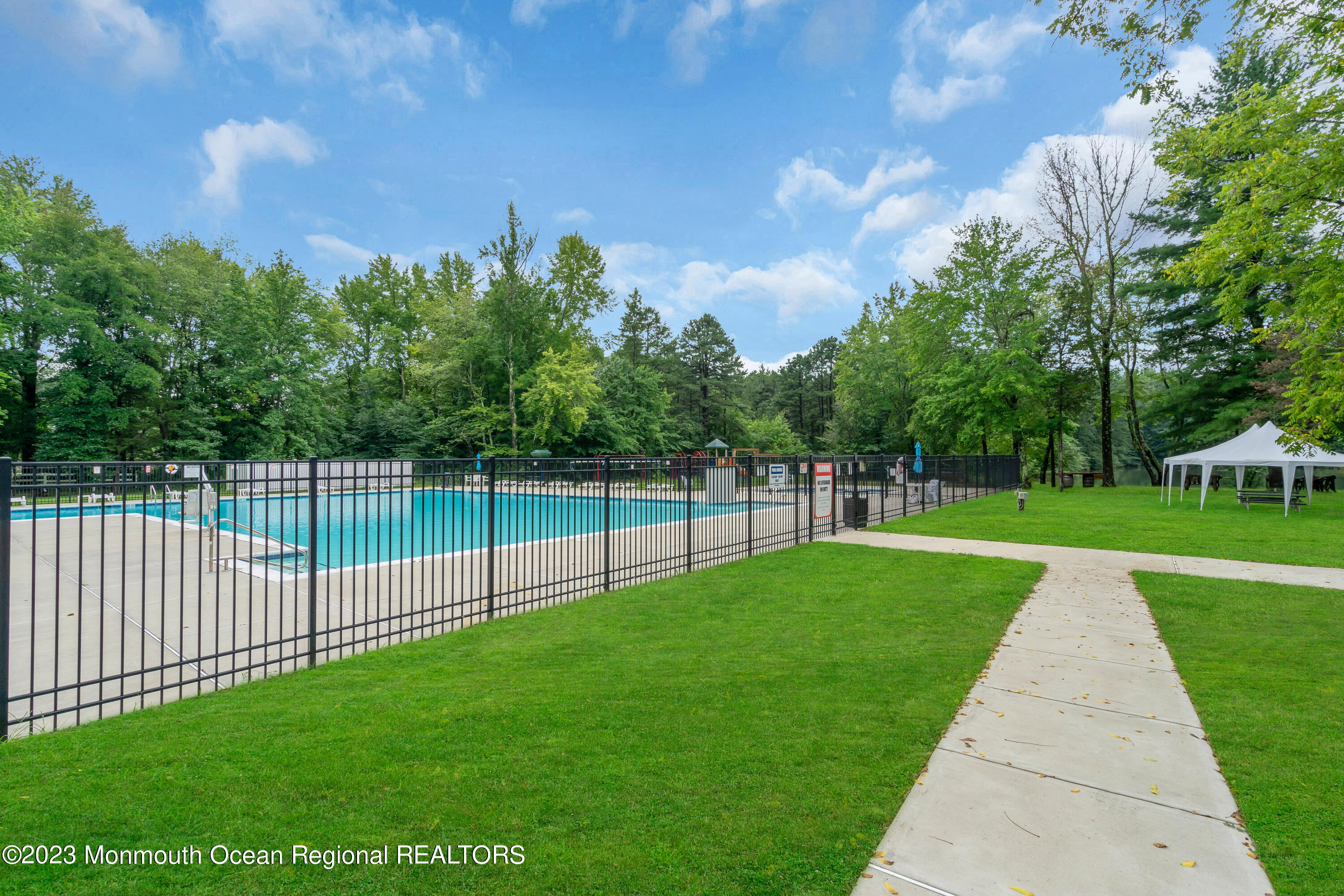 724 Monmouth Road, Unit 33 Cream Ridge, NJ 08514 - Photo 21 of 27 063_ey208223-1