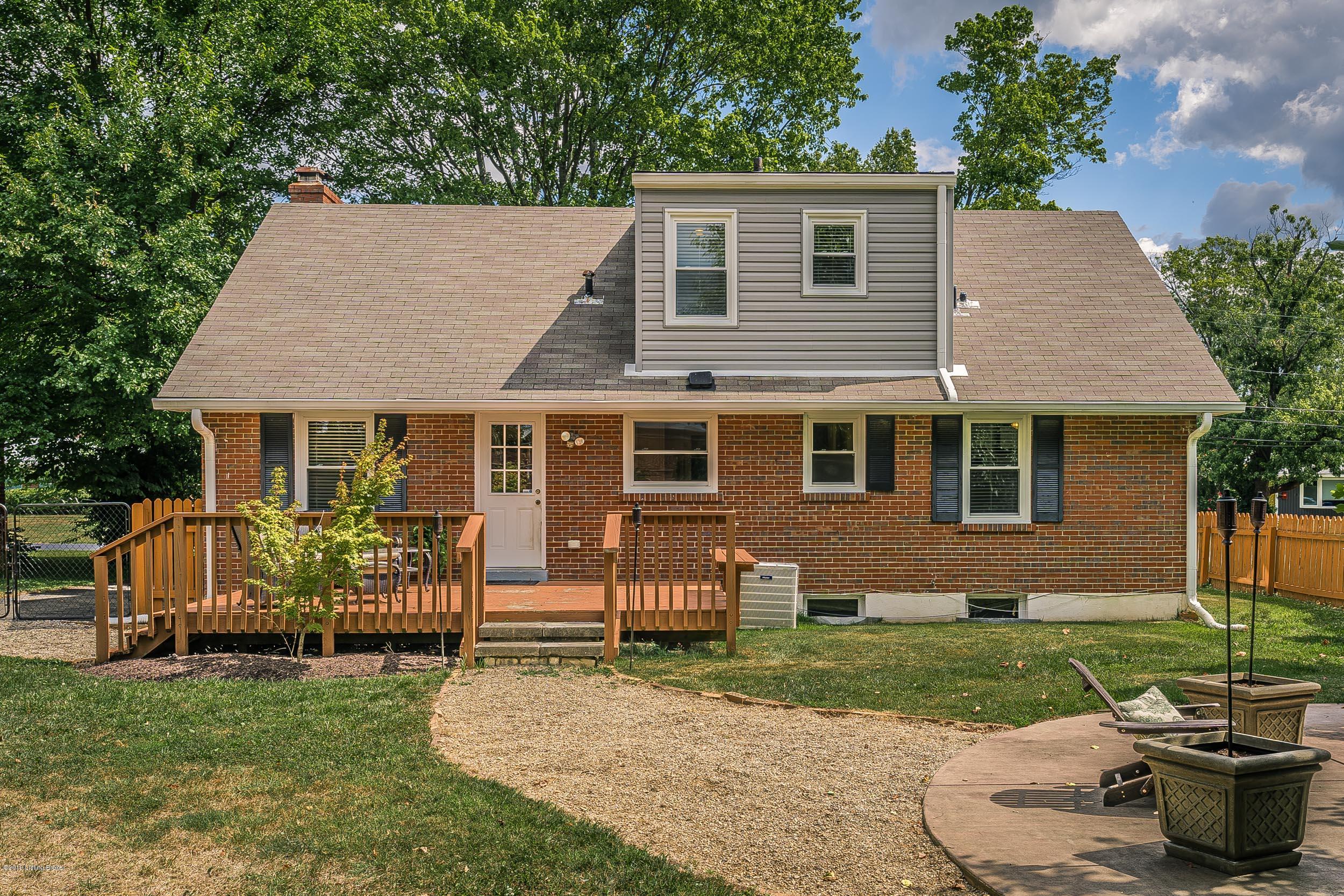 814 Stivers Road Louisville, KY 40207 - Photo 4 of 44 814 Stivers Rd-05