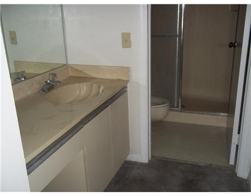 5200 East Club Circle, Unit 2030 Boca Raton, FL 33487 - Photo 5 of 9 Additional Photo