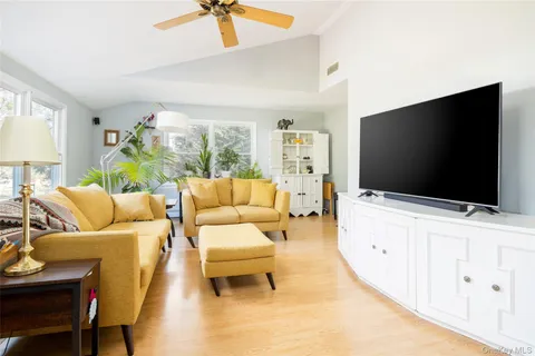 $960,000 | 340 Rambler Road, Southold, NY 11971