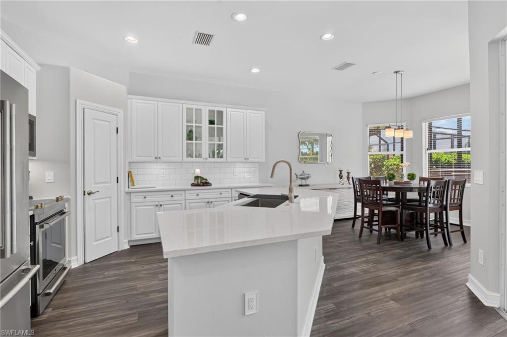 6062 Divot Court Naples, FL 34113 - Photo 9 of 41