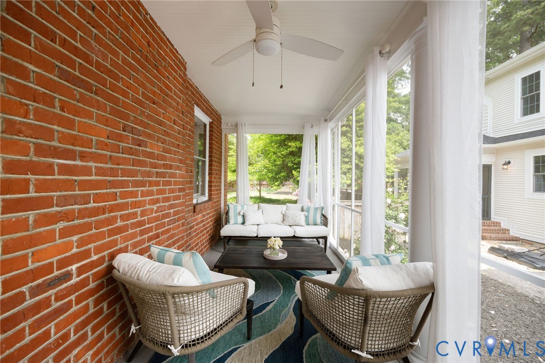 4613 Devonshire Road Richmond, VA 23225 - Photo 23 of 63 Side screened porch