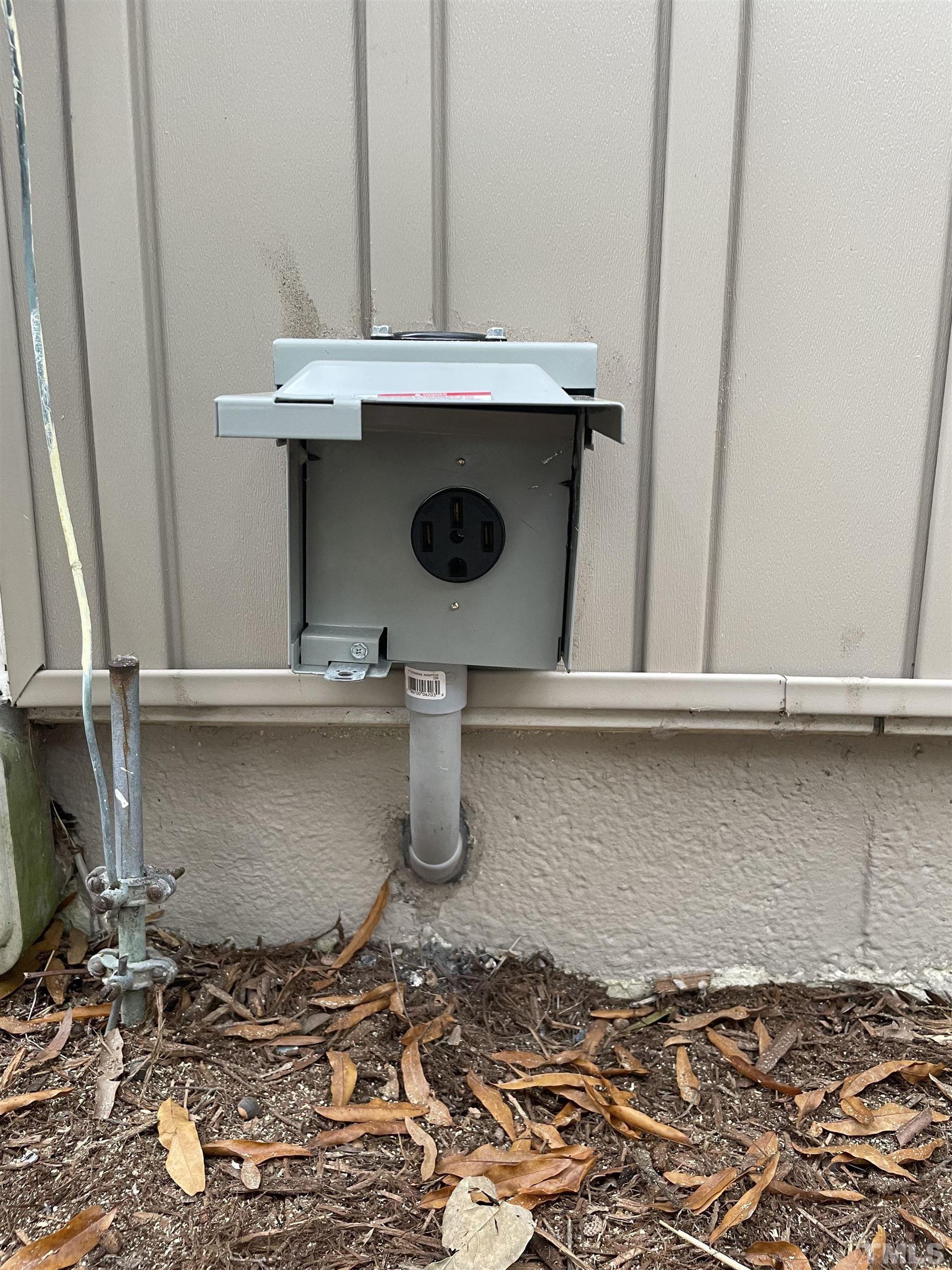 401 Plainview Avenue Raleigh, NC 27604 - Photo 28 of 28 a closeup of a sink
