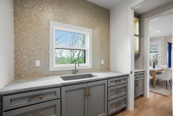 $1,259,000 | 27205 100th Terrace, Olathe, KS 66061