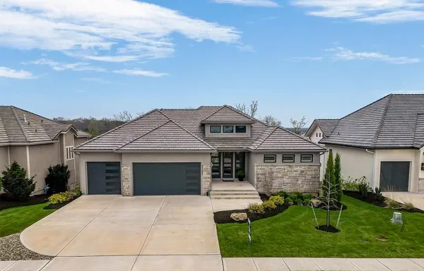 $1,259,000 | 27205 100th Terrace, Olathe, KS 66061