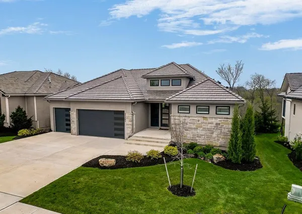 $1,259,000 | 27205 100th Terrace, Olathe, KS 66061