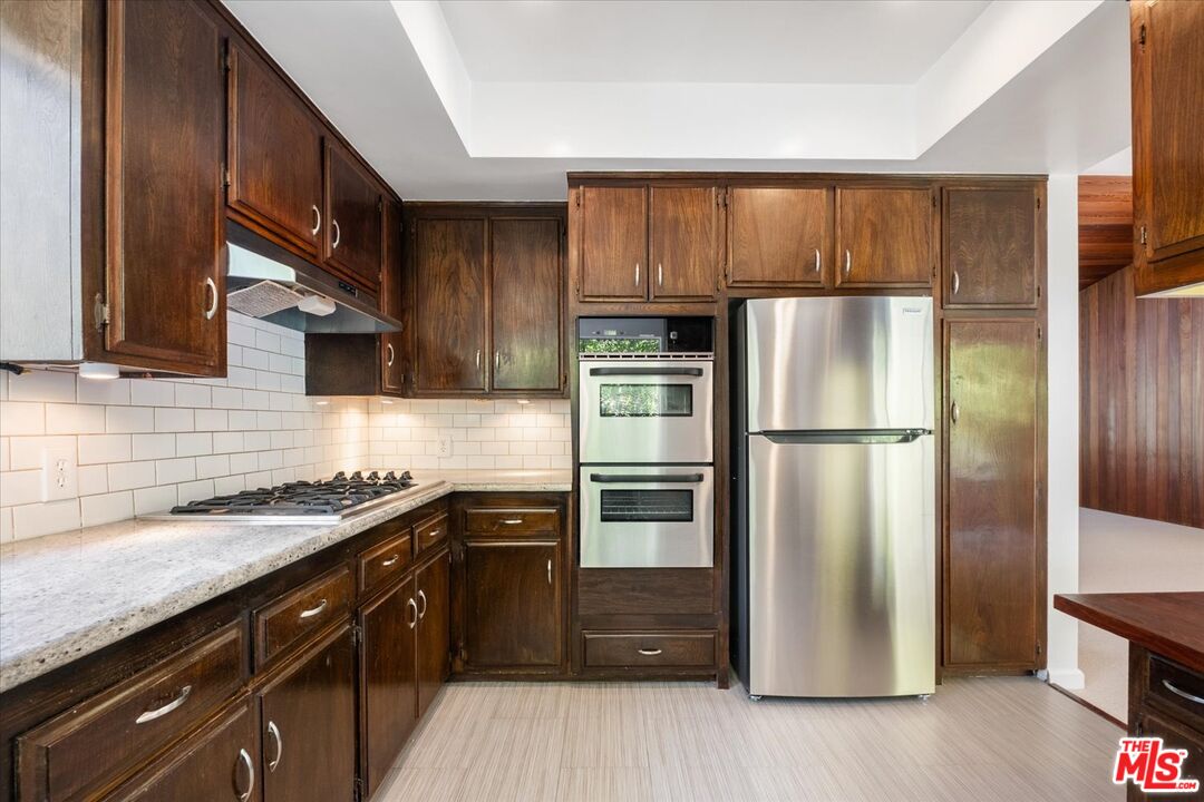 1528 Rising Glen Road West Hollywood, CA 90069 - Photo 5 of 18