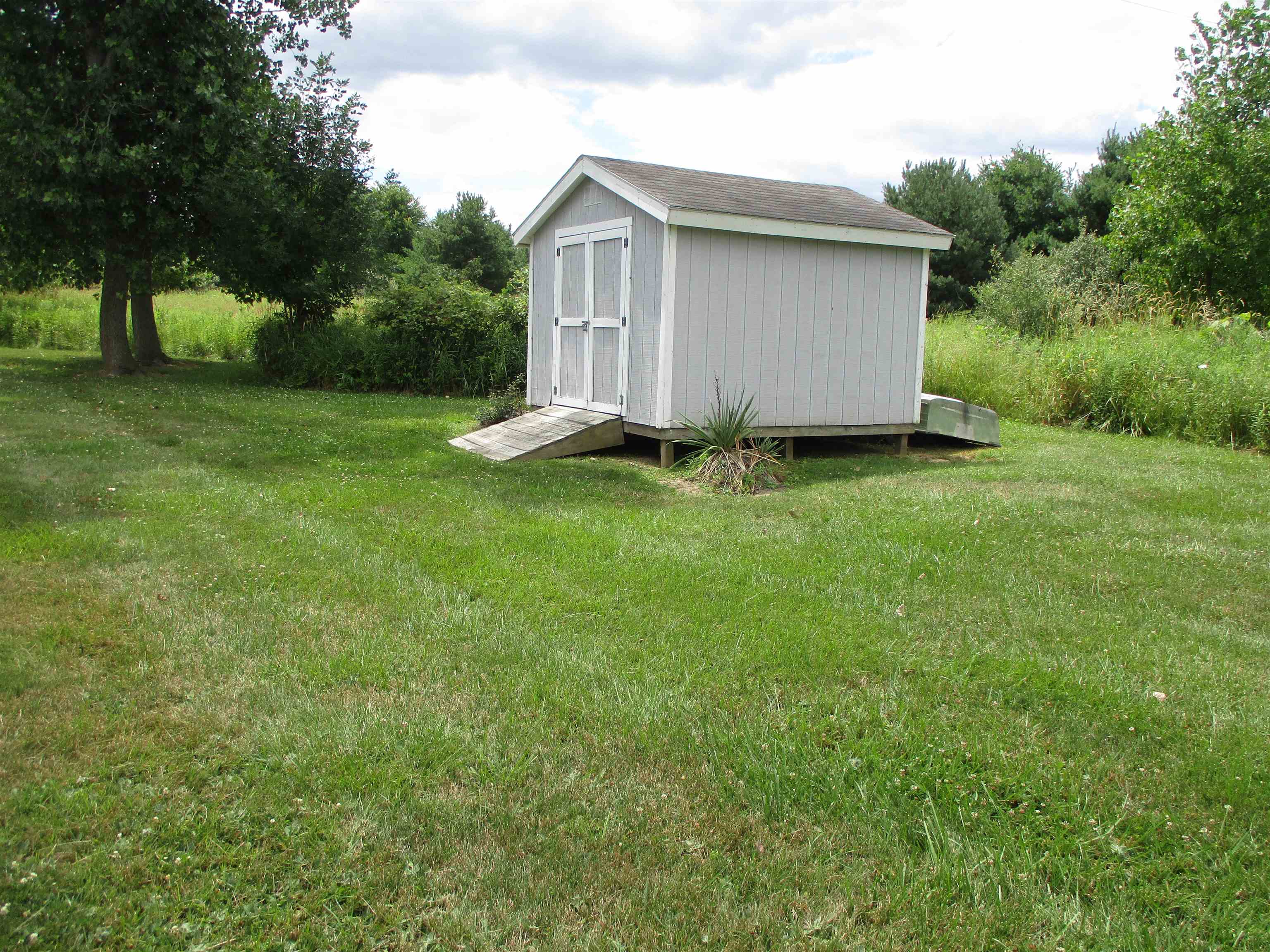 4842 West Colby Road Perry, MI 48872 - Photo 54 of 57 50084854-53.JPG