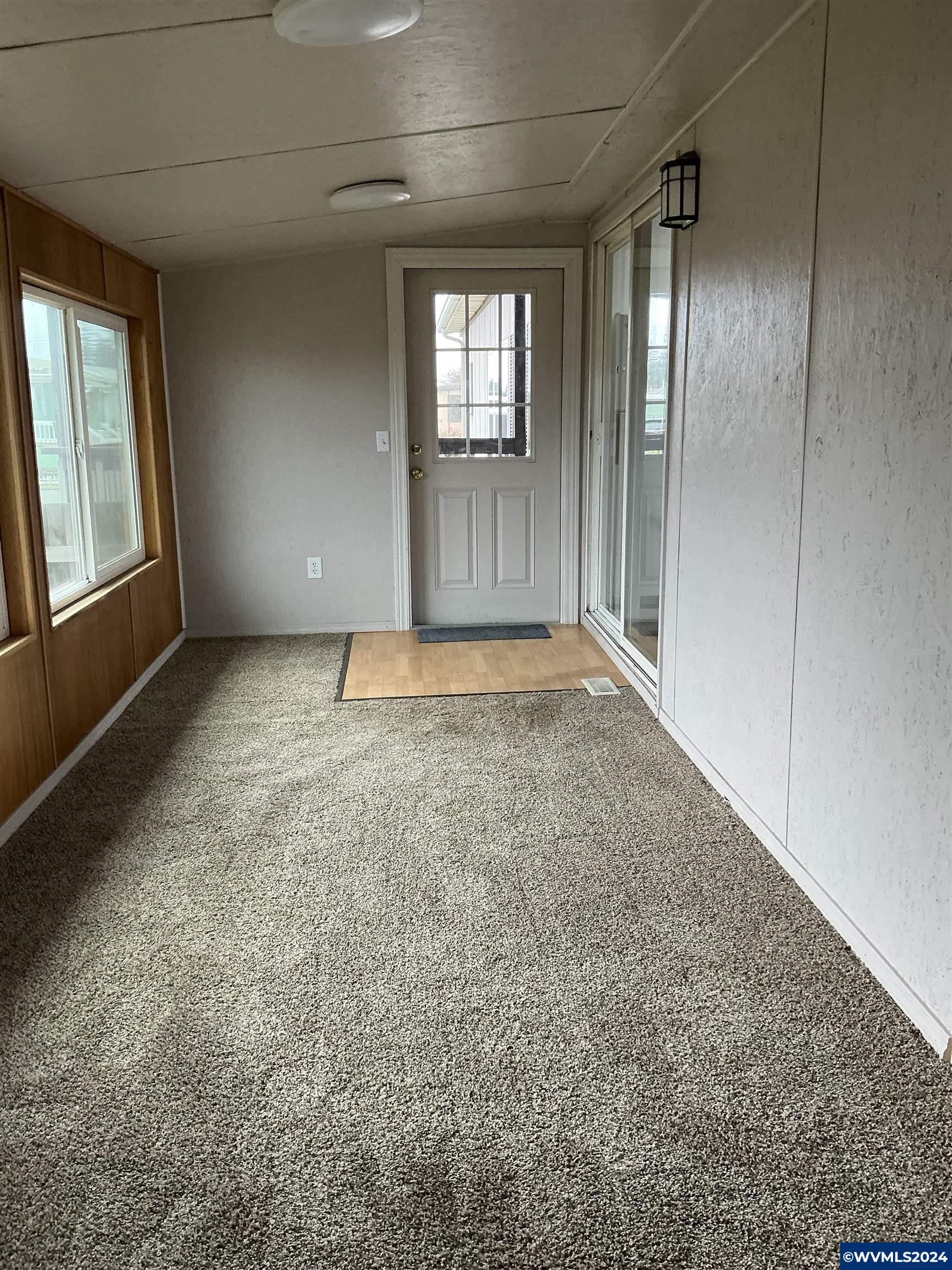 5422 Portland Road Northeast, Unit 19 Salem, OR 97305 - Photo 24 of 26