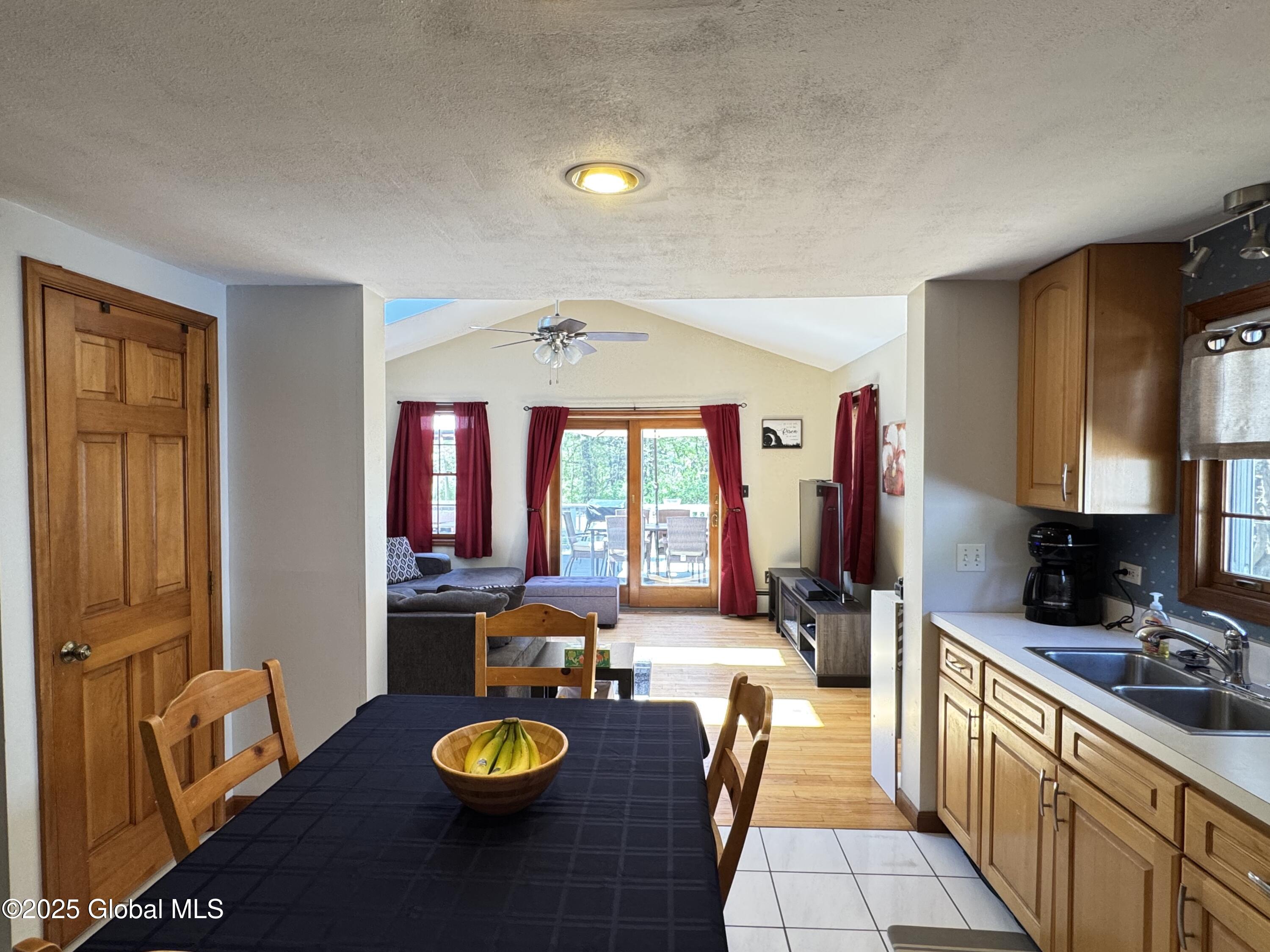 14 Wendom Road Albany, NY 12203 - Photo 5 of 25 14 Wendom Pic kitch to fam rm