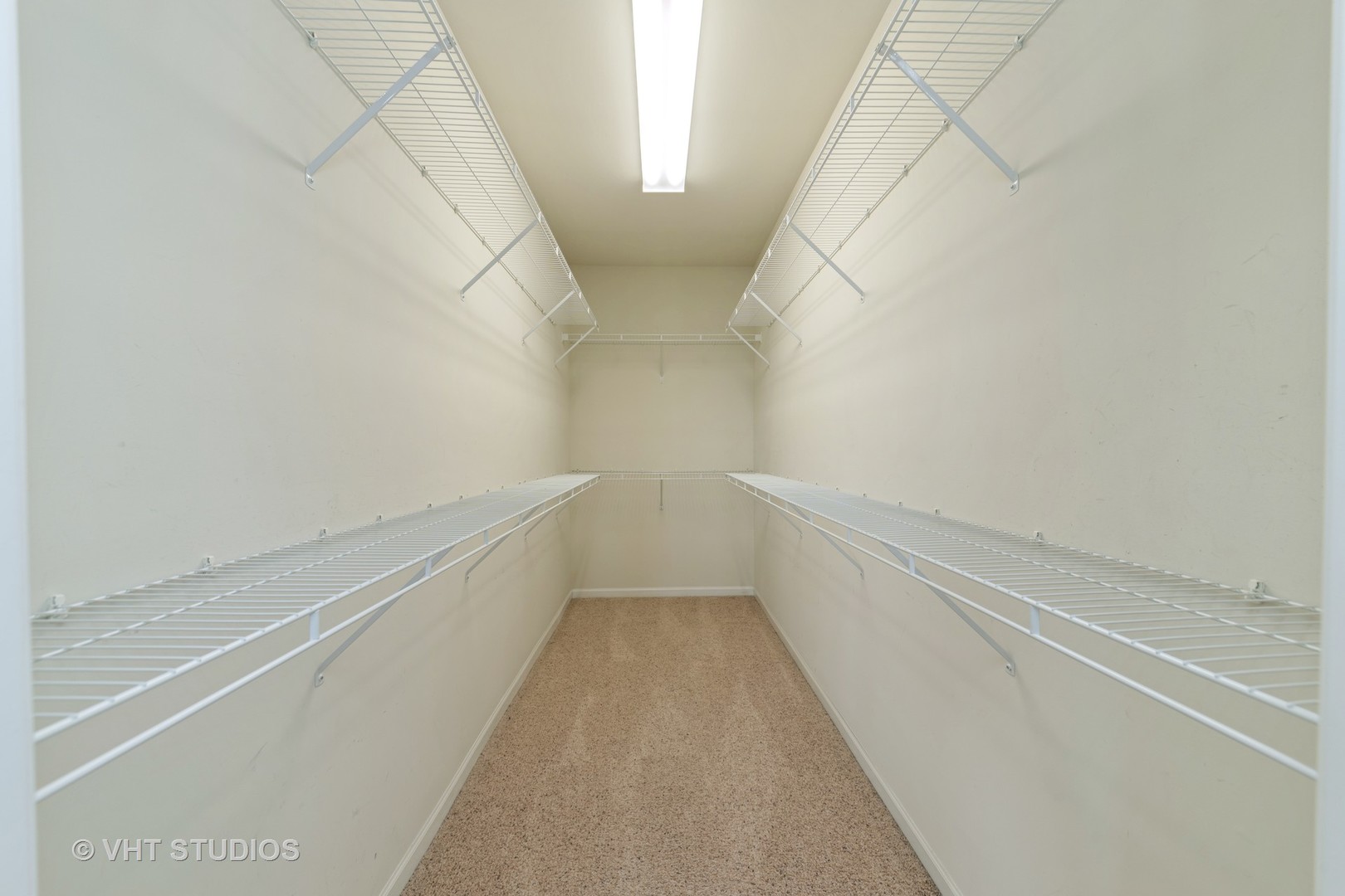 2795 Beacon Point Circle Elgin, IL 60124 - Photo 20 of 28 a view of a hallway with white walls