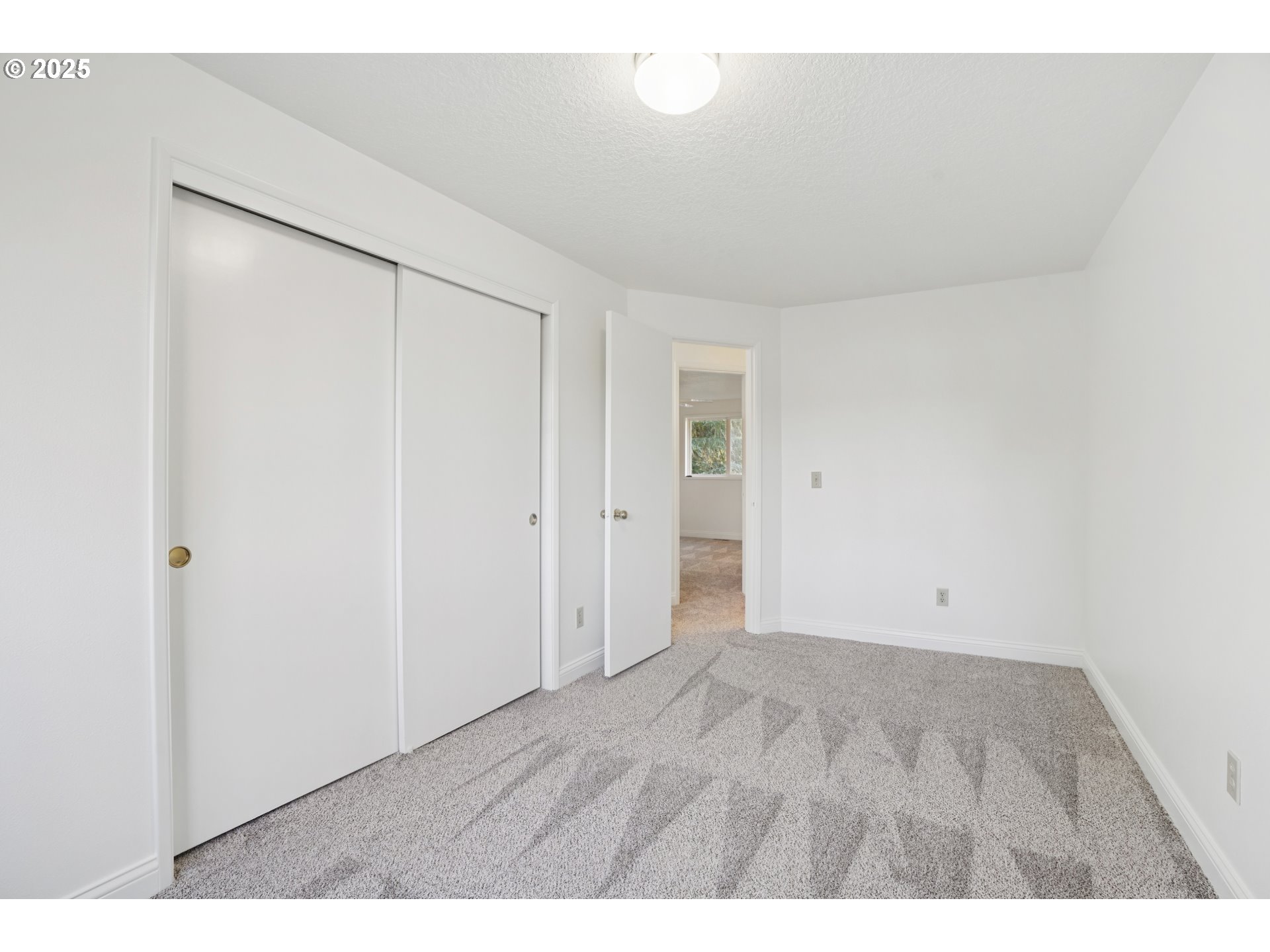 1305 Buchanan Street Oregon City, OR 97045 - Photo 16 of 33