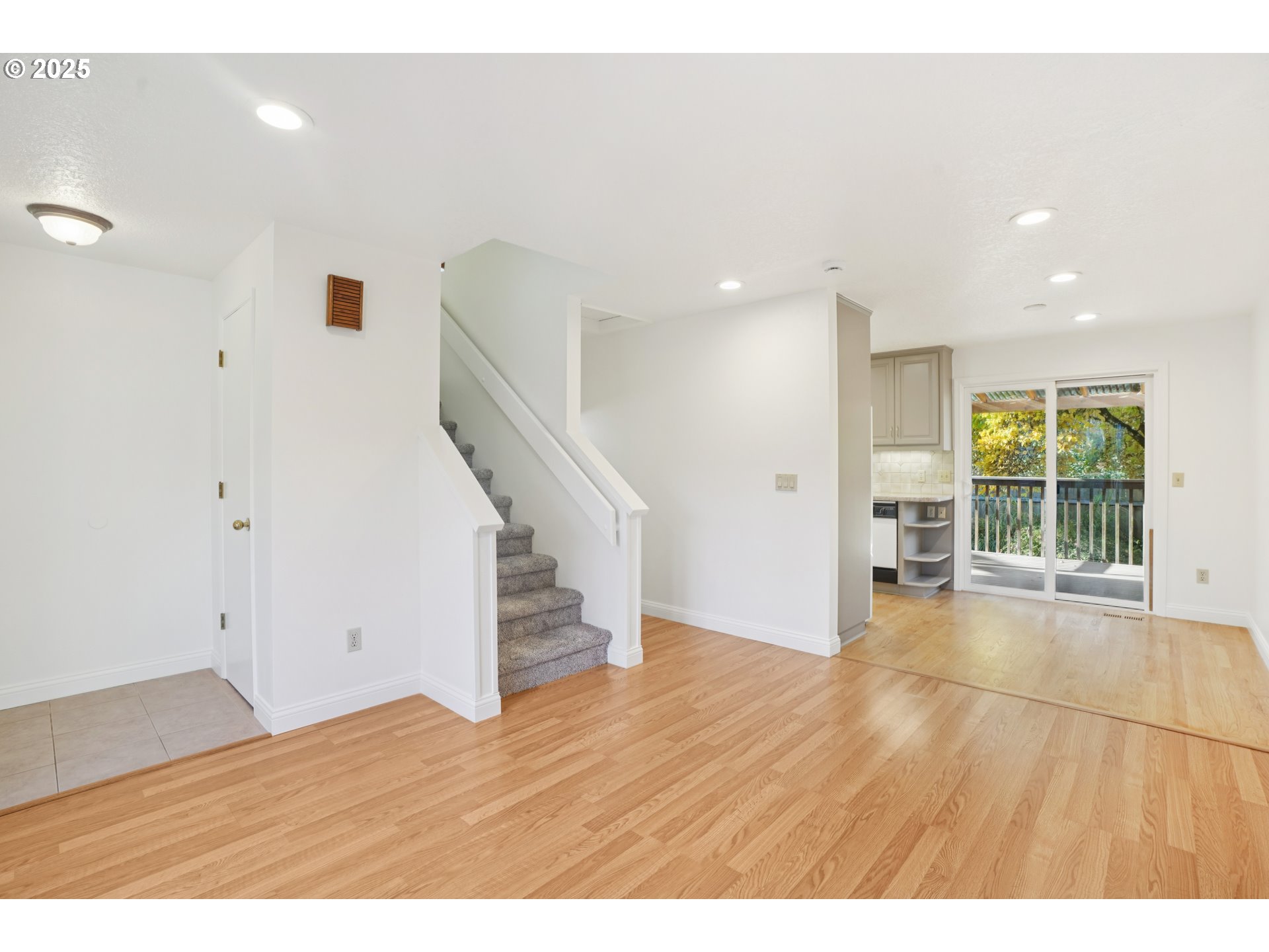 1305 Buchanan Street Oregon City, OR 97045 - Photo 5 of 33