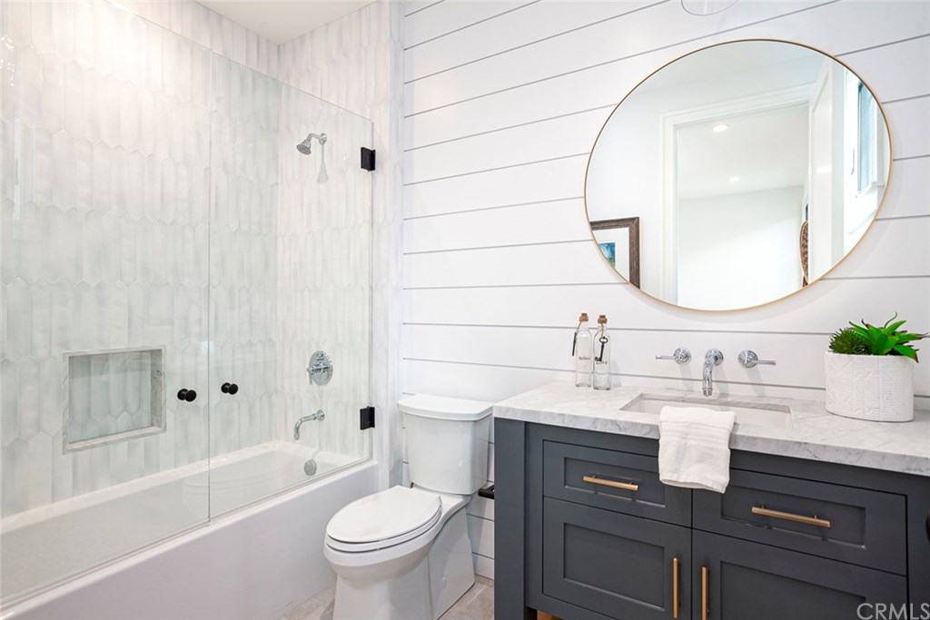 409 39th Street Newport Beach, CA 92663 - Photo 14 of 32