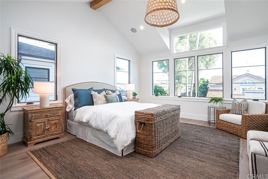 409 39th Street Newport Beach, CA 92663 - Photo 19 of 32