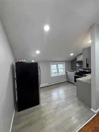 $2,490 | 7 South Atlantic Street, Bay Shore, NY 11706