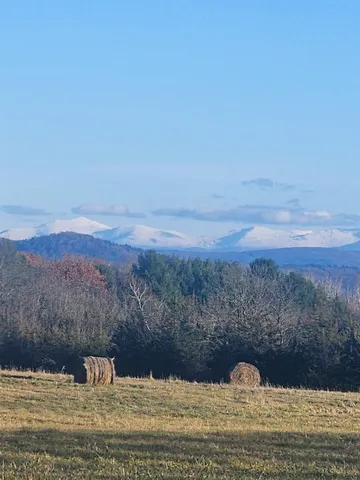 $994,000 | 16 Highway 2, Grand Isle, VT 05458