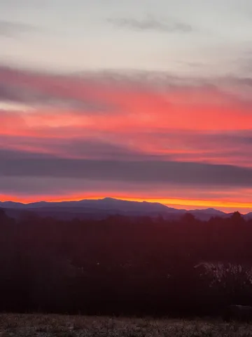 $994,000 | 16 Highway 2, Grand Isle, VT 05458