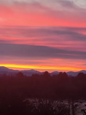 $994,000 | 16 Highway 2, Grand Isle, VT 05458