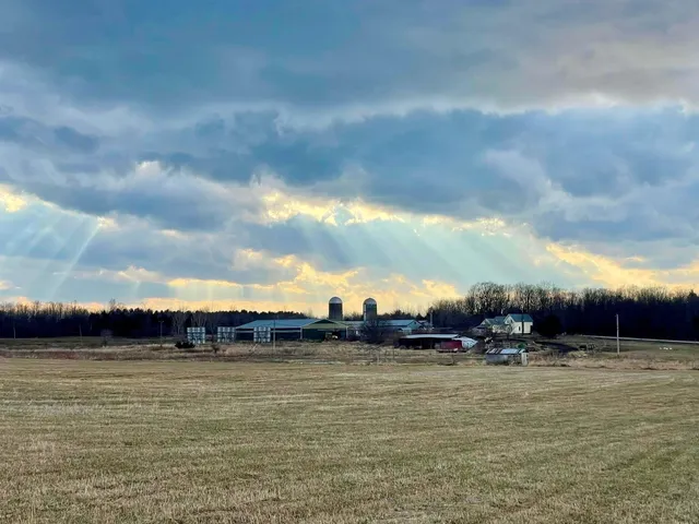 $994,000 | 16 Highway 2, Grand Isle, VT 05458