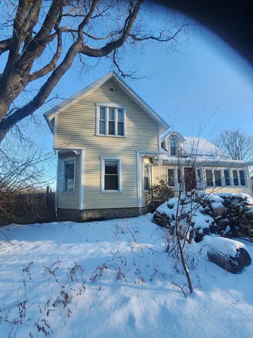 $994,000 | 16 Highway 2, Grand Isle, VT 05458