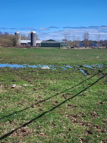 $994,000 | 16 Highway 2, Grand Isle, VT 05458