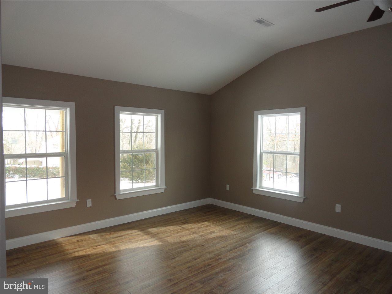 88 Juniper Road Delta, PA 17314 - Photo 12 of 28 Gallery Image 12