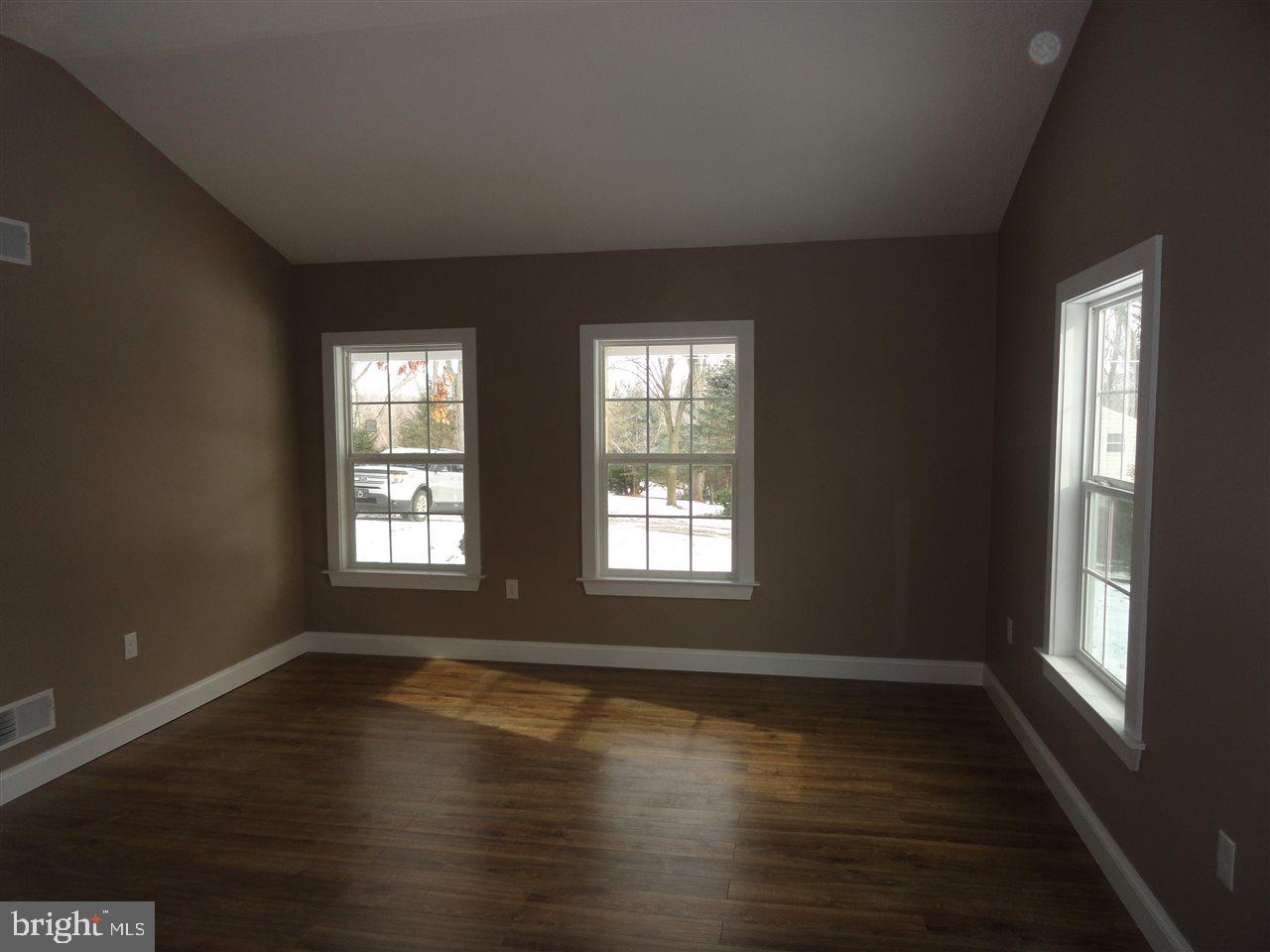 88 Juniper Road Delta, PA 17314 - Photo 13 of 28 Gallery Image 13