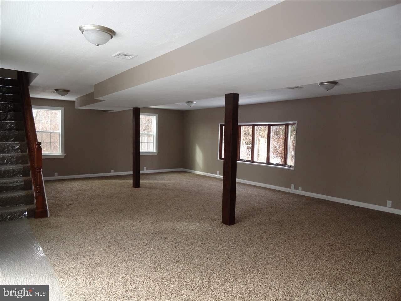 88 Juniper Road Delta, PA 17314 - Photo 7 of 28 Gallery Image 7