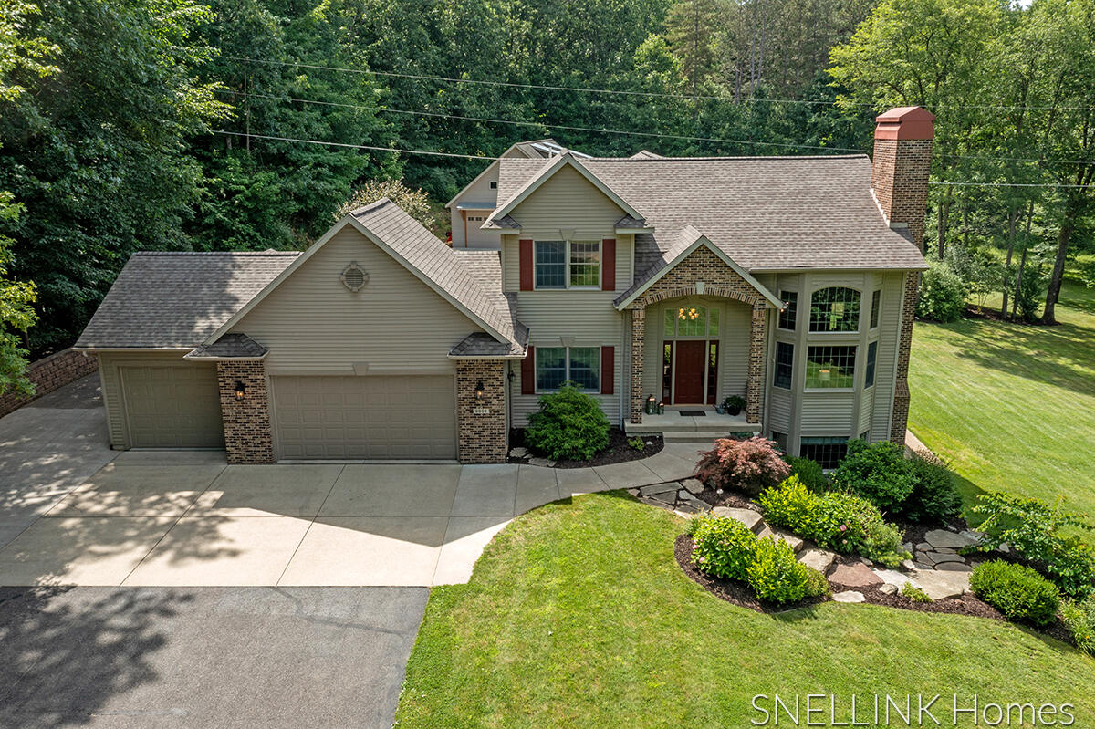 9902 River Road Greenville, MI 48838 - Photo 1 of 82 IMG_1067