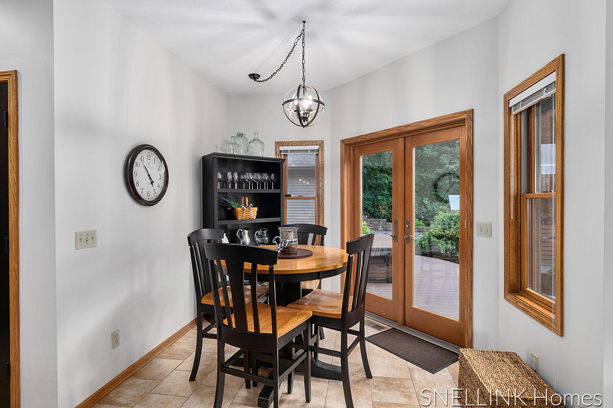 9902 River Road Greenville, MI 48838 - Photo 22 of 82 IMG_1013