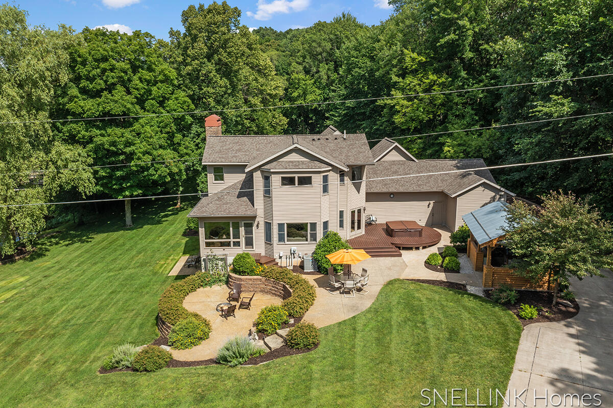 9902 River Road Greenville, MI 48838 - Photo 3 of 82 IMG_1070