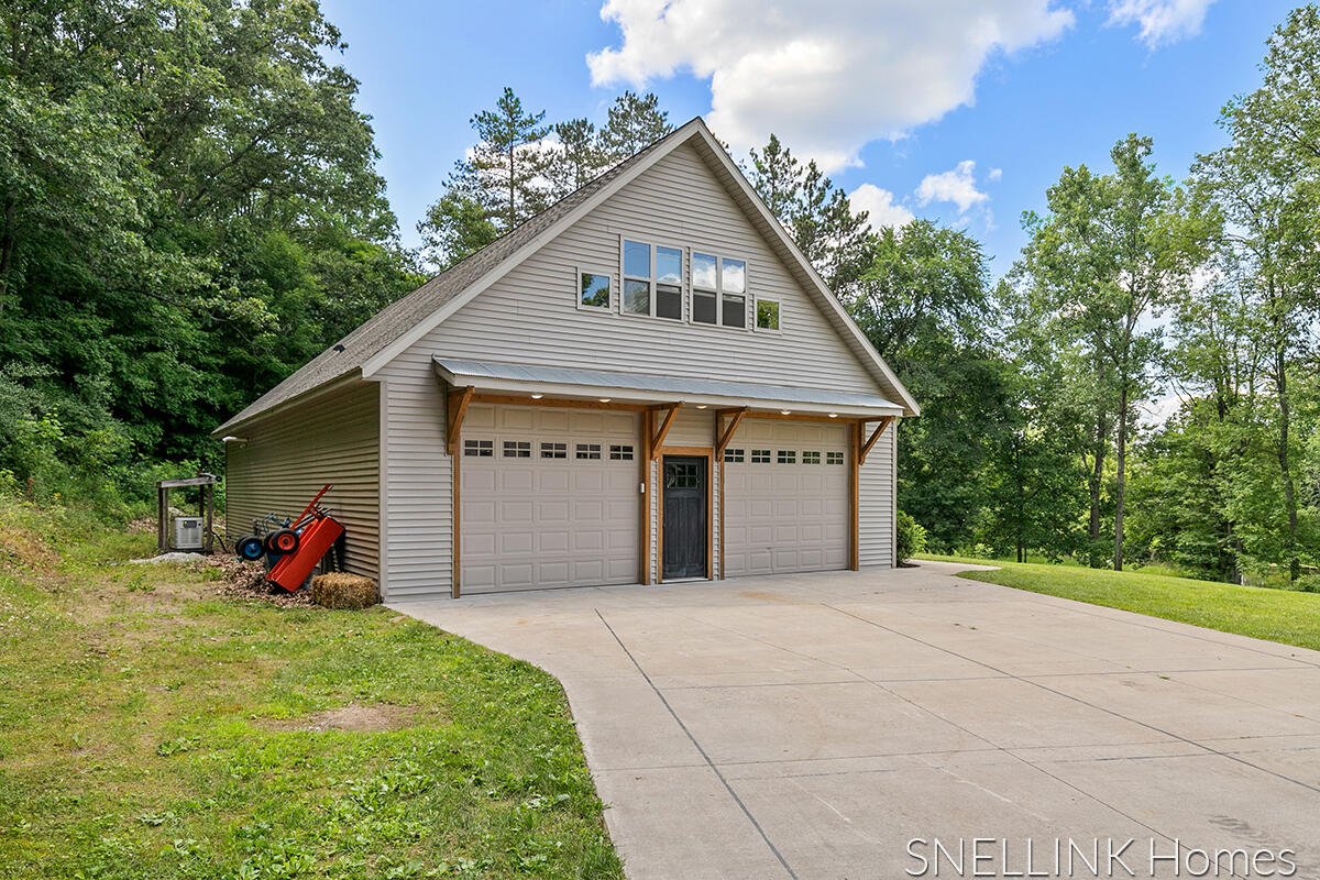 9902 River Road Greenville, MI 48838 - Photo 51 of 82 IMG_1041