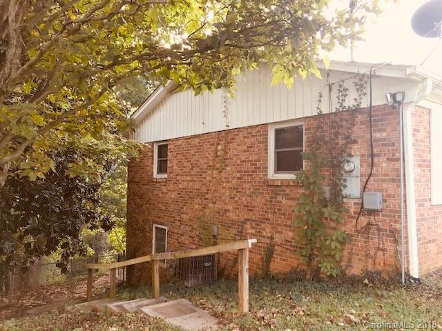 590 Mountain View Road Mars Hill, NC 28754 - Photo 3 of 26 Gallery Image 3