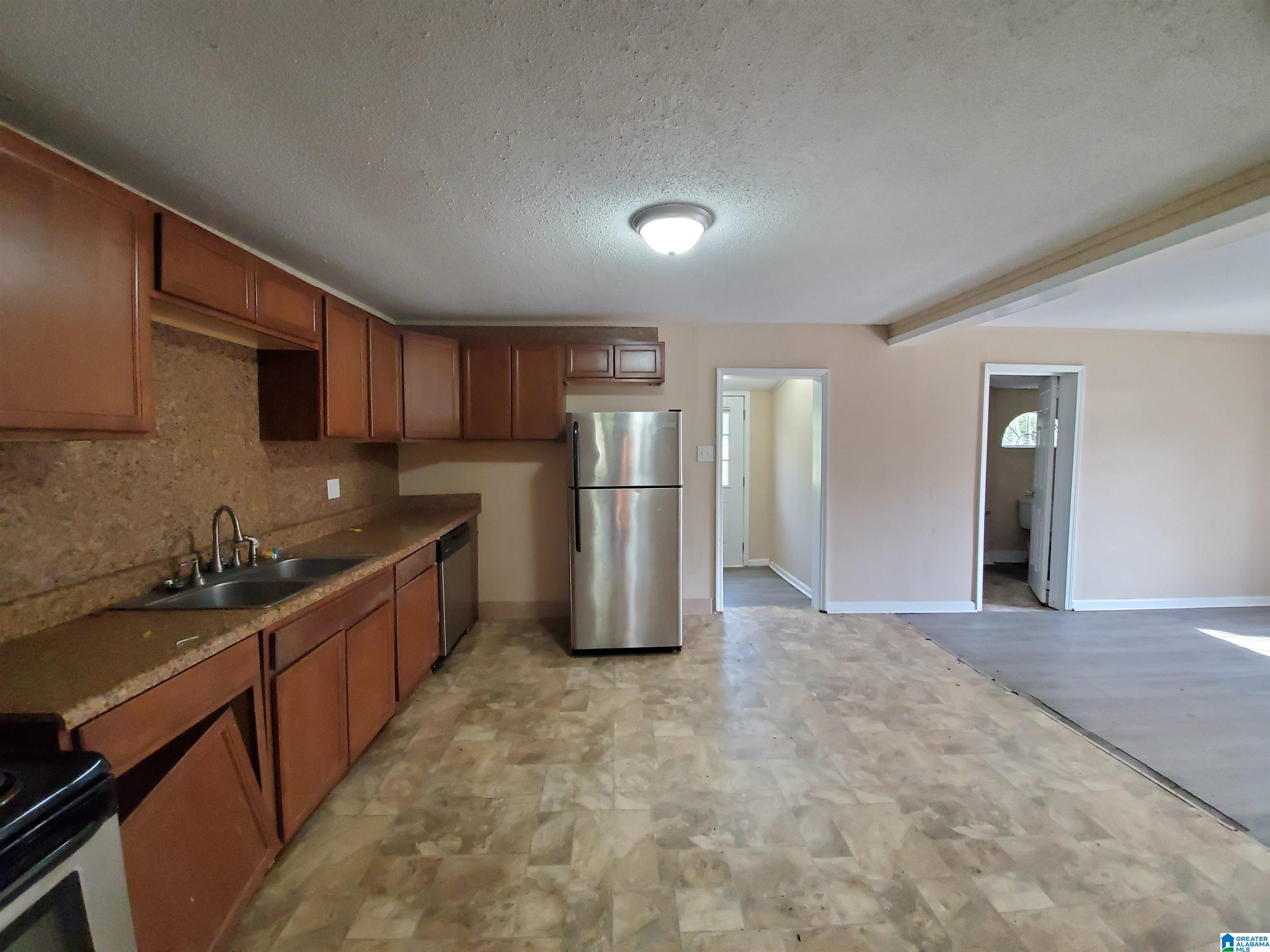4483 Middle Street Mulga, AL 35118 - Photo 4 of 28