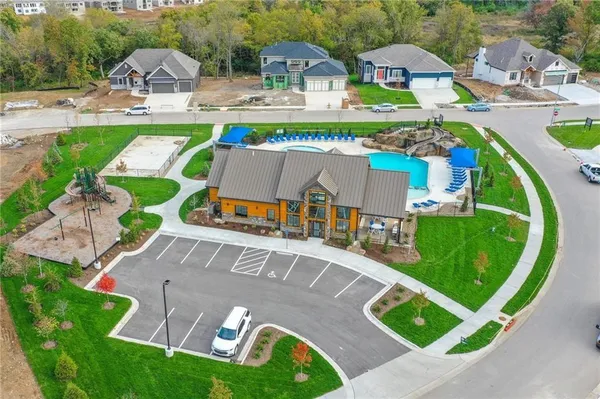 $799,000 | 2114 Northwest Killarney Lane, Lee's Summit, MO 64081