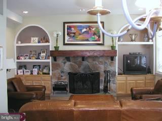 133 East Bells Mill Road Philadelphia, PA 19118 - Photo 4 of 6