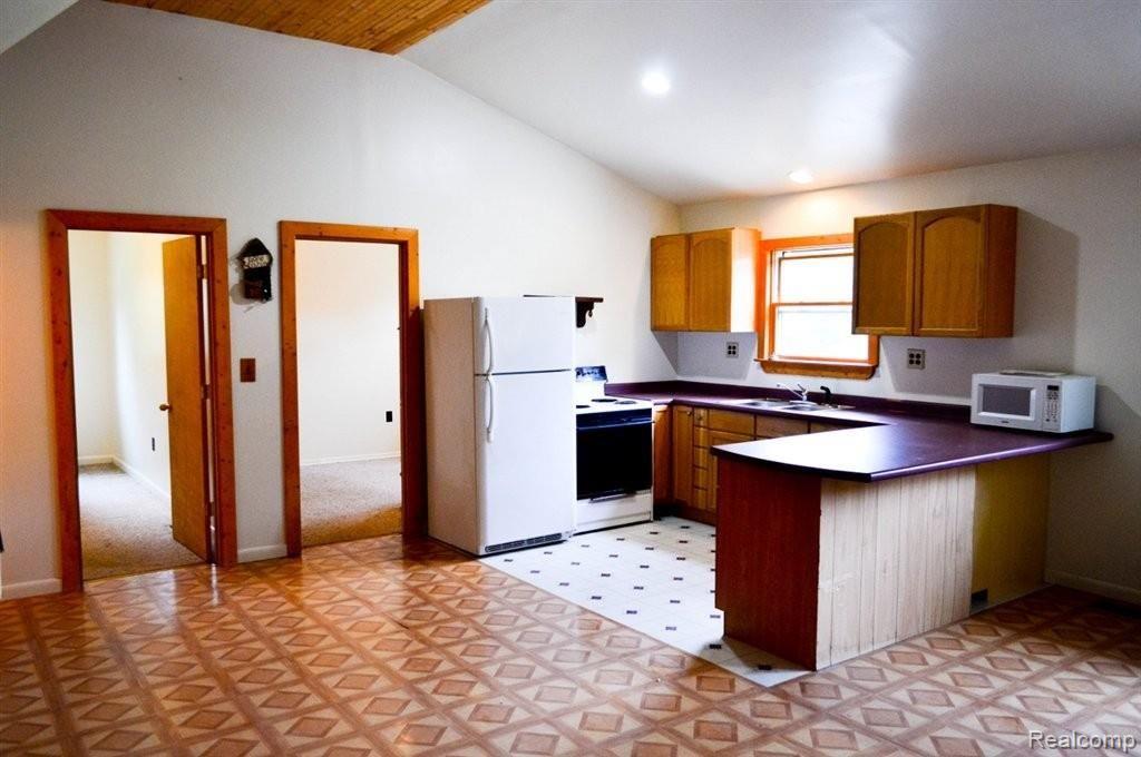 8801 Crawford Road Columbus, MI 48063 - Photo 23 of 25 27-27 (1280x851).jpg