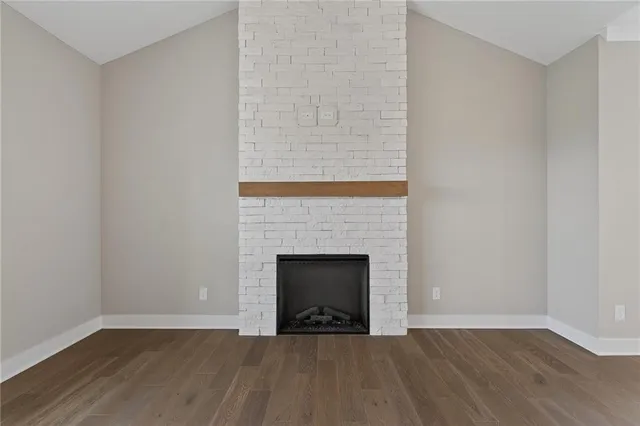 $525,000 | 8208 Aurora Street, Lenexa, KS 66220