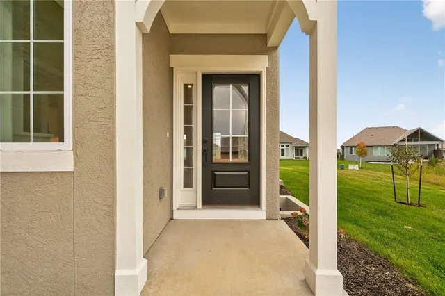 $525,000 | 8208 Aurora Street, Lenexa, KS 66220