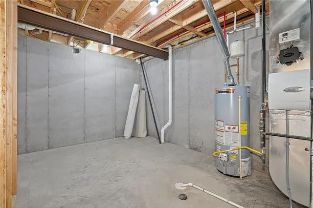 $525,000 | 8208 Aurora Street, Lenexa, KS 66220