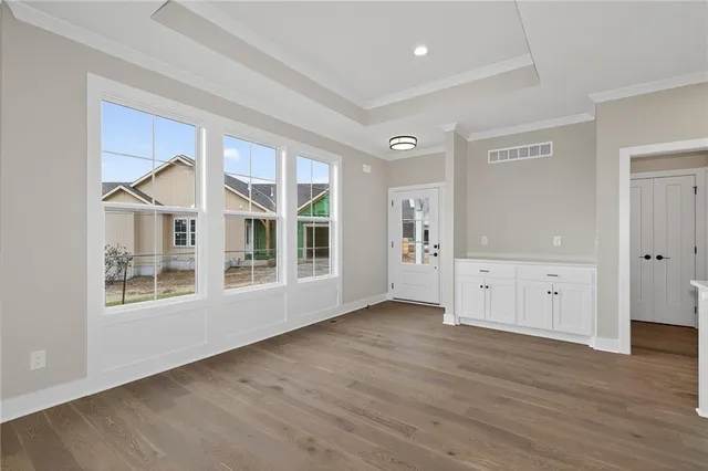 $525,000 | 8208 Aurora Street, Lenexa, KS 66220