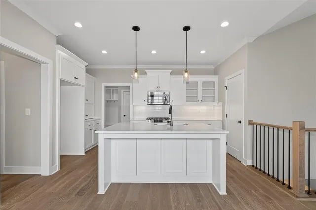 $525,000 | 8208 Aurora Street, Lenexa, KS 66220