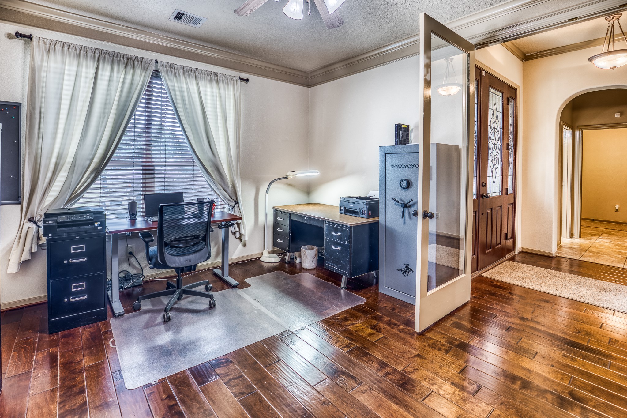 677 Grubbs Road Sealy, TX 77474 - Photo 16 of 40 a view of livingroom with furniture and workspace